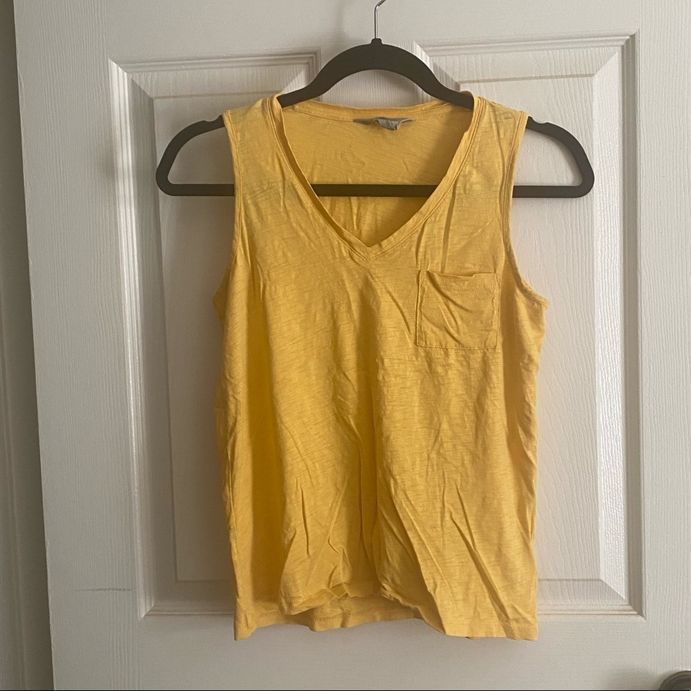 Yellow v-neck shirt with pocket